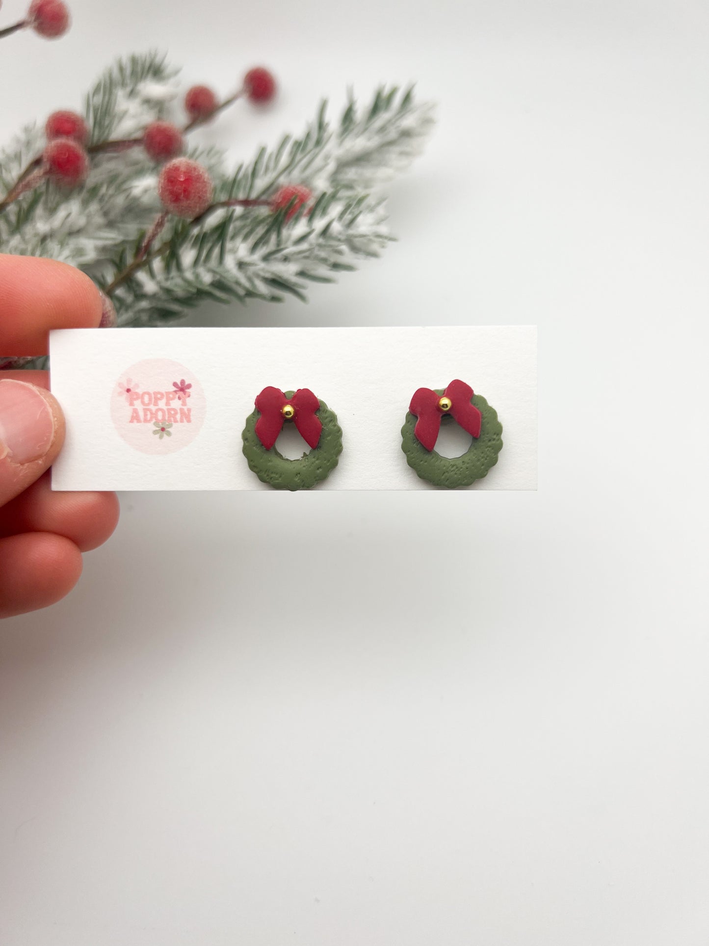 Wreath studs