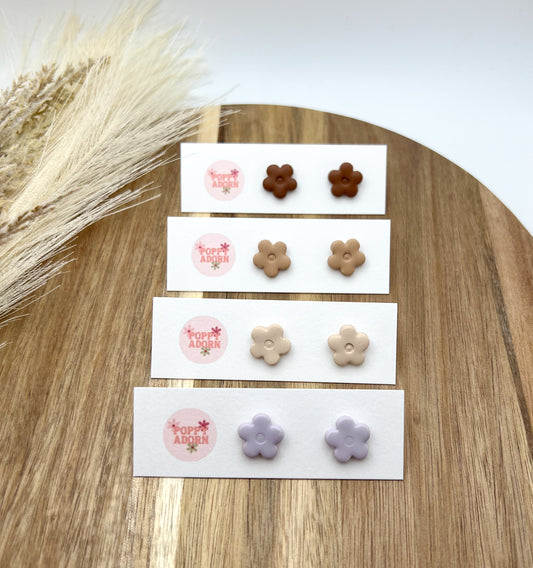 Flower studs